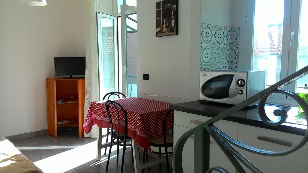 Appartamento Torrione Vallecrosia Exterior photo